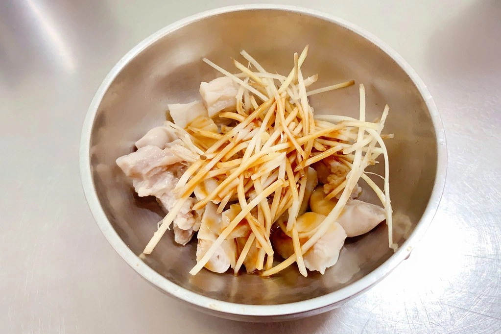 台中北屯｜阿美姐炒麵．北屯國校巷傳統早午餐店，炒麵清爽好吃綜合湯料多有誠意 @飛天璇的口袋