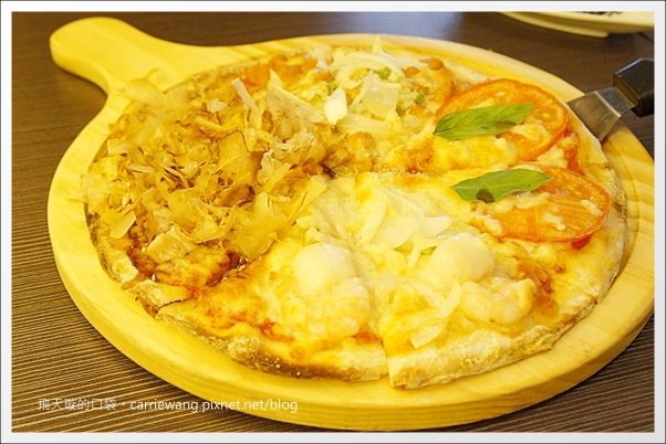 【台中披薩吃到飽】Share Pizza．比薩斜塔。逢甲商圈聚餐的好選擇&hellip; @飛天璇的口袋
