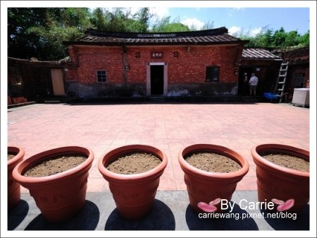 【北部旅遊景點】北海岸風情+石門洞+白沙灣+三芝旅遊服務中心+源興居(李登輝的出生地) @飛天璇的口袋