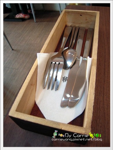 【台中下午茶】咖啡鑽．號稱全台中最好吃的鬆餅 @飛天璇的口袋