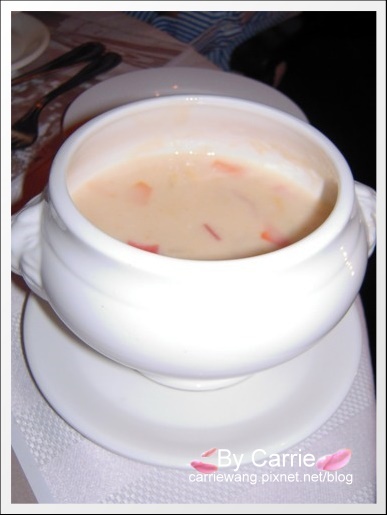 泓品傳統牛排館：隱身地下一樓，最傳統的好味道 @飛天璇的口袋