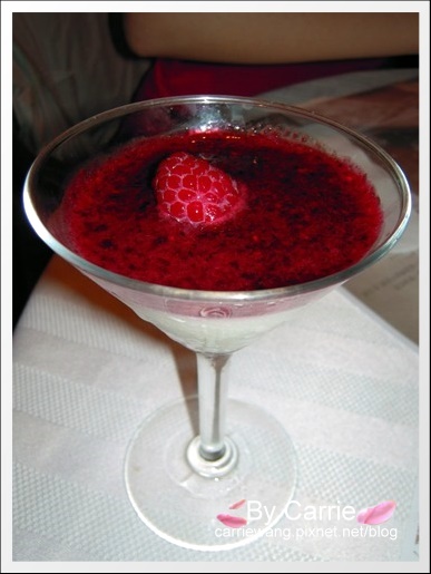 泓品傳統牛排館：隱身地下一樓，最傳統的好味道 @飛天璇的口袋