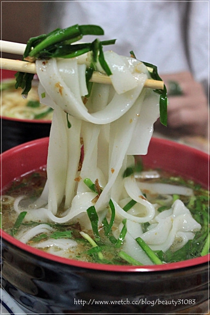 苗栗三義｜鄉村小吃店．在地人推薦的三義銅板美食，還沒到中午就客滿了 @飛天璇的口袋