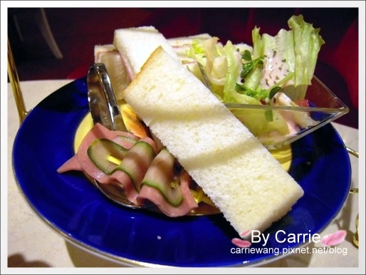 【台中下午茶】古典玫瑰園．英式下午茶@國美館旗艦店 @飛天璇的口袋