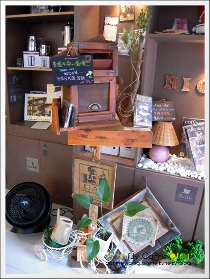 【台中下午茶】米咖啡 Rice Caffe．有好吃的鬆餅哦！ @飛天璇的口袋