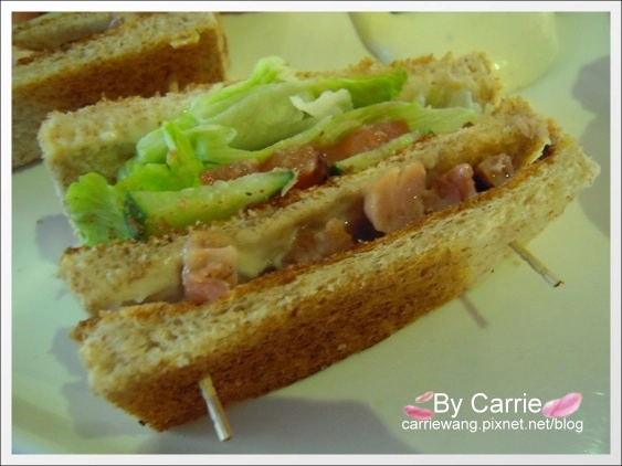 【台中下午茶】老樣咖啡館 Old Young Brunch。日式老房子裡的悠閒下午時光 @飛天璇的口袋