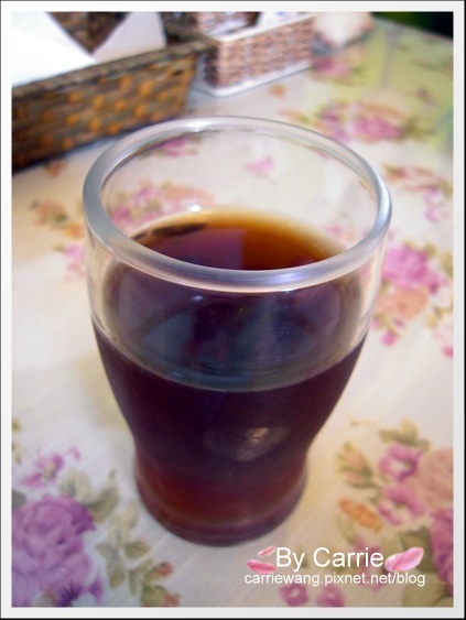 【花蓮吉安】花蓮羊兒煙囪民宿~小木屋藍羊羊四人房 x 羊兒煙囪民宿早餐 @飛天璇的口袋