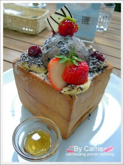 【台中義大利麵】Dazzling caf&eacute;．Sky(四店)．正宗蜜糖吐司最好吃@台中新光三越4F @飛天璇的口袋