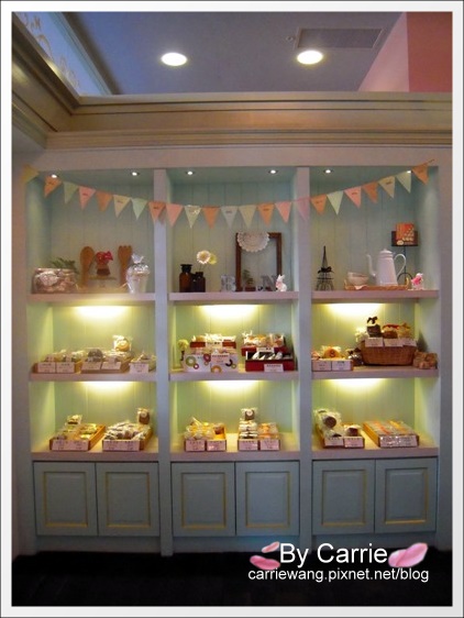 【台中蛋糕甜點】月之戀人．Bien Patisserie。外型可愛，口感清爽的好吃蛋糕！！ @飛天璇的口袋