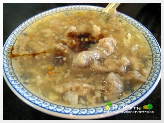 【宜蘭小吃美食】正常鮮肉小籠包+北門口蒜味肉羹+傳承蒜味肉羹+北門綠豆沙牛乳大王+30年老店檸檬愛玉+廟口紅槽魷魚 @飛天璇的口袋