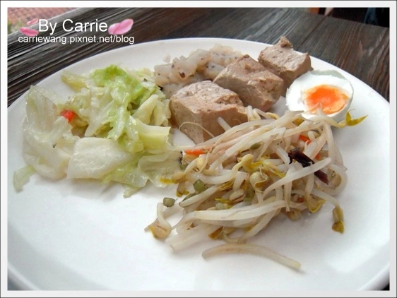 太平山莊：宜蘭太平山唯二住宿地區+(一泊二食早餐x晚餐) @飛天璇的口袋