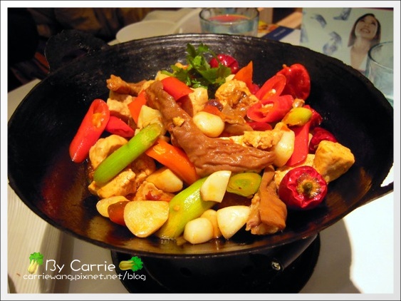 【台中合菜餐廳】1010湘菜餐廳。瓦城集團@台中新光三越 @飛天璇的口袋