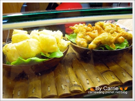 【宜蘭羅東夜市】必吃小吃美食推薦。宜蘭香三星ㄟ卜肉+羊舖子當歸羊肉湯+晶圓包心粉圓+米糕陳(二訪) @飛天璇的口袋