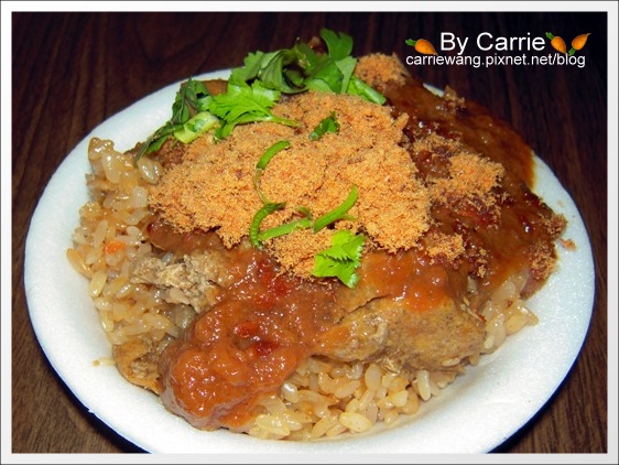 【宜蘭羅東夜市】必吃小吃美食推薦。宜蘭香三星ㄟ卜肉+羊舖子當歸羊肉湯+晶圓包心粉圓+米糕陳(二訪) @飛天璇的口袋