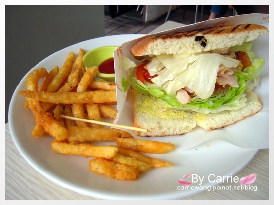 溫馨小屋．萬壽店。台中平價早午餐推薦~ @飛天璇的口袋