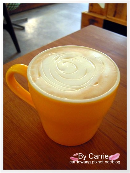 【台中下午茶】呼嚕咖啡．Forro Cafe。精明商圈老房子改建的特色咖啡館 @飛天璇的口袋