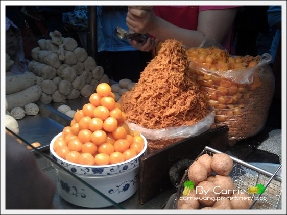 【台北寧夏夜市】必吃小吃美食推薦。劉芋仔+環記麻油雞+豆花莊+大橋頭純糖麻糬+慈音古早阿婆飯糰 @飛天璇的口袋