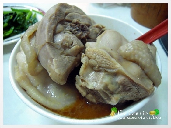 【台北寧夏夜市】必吃小吃美食推薦。劉芋仔+環記麻油雞+豆花莊+大橋頭純糖麻糬+慈音古早阿婆飯糰 @飛天璇的口袋