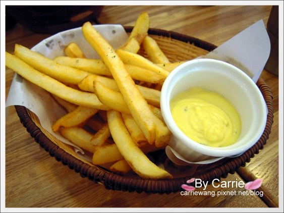 【台中早午餐】摩卡珍思 MOCHA JANE’S．尼克咖啡第四號店。國美館附近餐廳推薦 @飛天璇的口袋