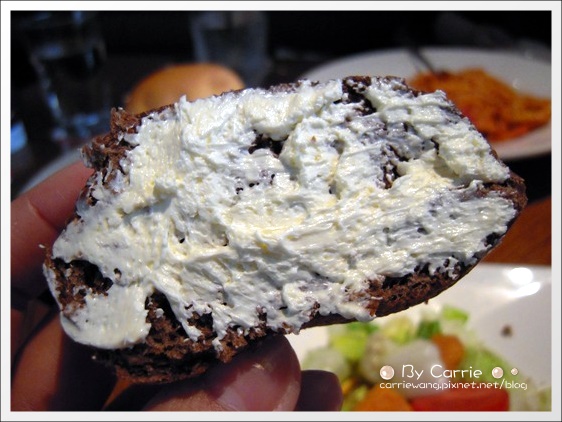 【台中美式餐廳】澳美客牛排館．OUTBACK STEAKHOUSE。C/P值很高的超級商業午餐套餐 @飛天璇的口袋