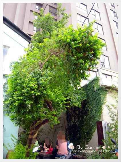 【台中下午茶】胡同咖啡館．Who Together。精明商圈老房子咖啡館 @飛天璇的口袋