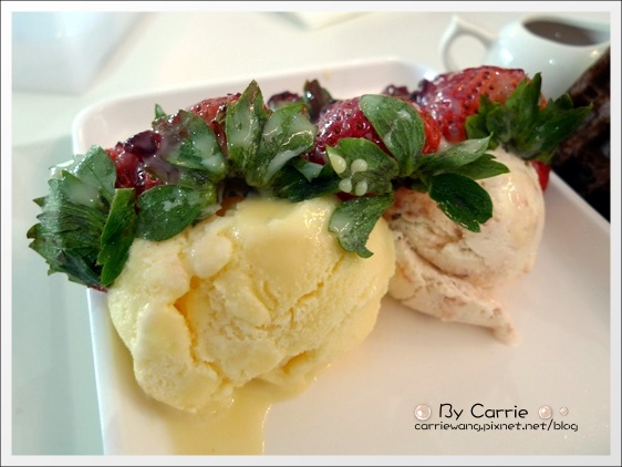 【台中美食推薦】咖啡鑽。網友公推台中最好吃的鬆餅搬家囉！(振興路) @飛天璇的口袋