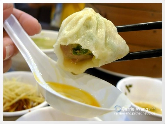 台中豐原｜立麒鮮肉湯包．豐原好吃湯包店，在地營業30年 @飛天璇的口袋