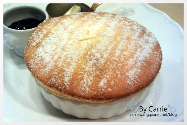 【台中餐廳】Afternoon Tea。終於吃到相見不如懷念的”舒芙蕾”！@台中大遠百3F @飛天璇的口袋