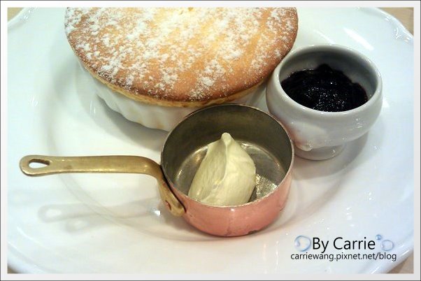 【台中餐廳】Afternoon Tea。終於吃到相見不如懷念的”舒芙蕾”！@台中大遠百3F @飛天璇的口袋