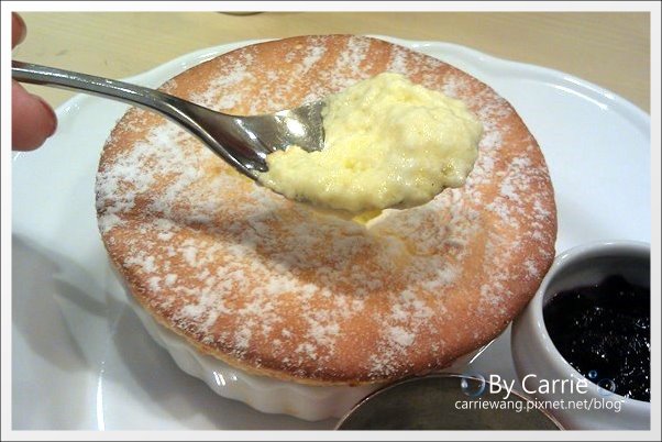 【台中餐廳】Afternoon Tea。終於吃到相見不如懷念的”舒芙蕾”！@台中大遠百3F @飛天璇的口袋