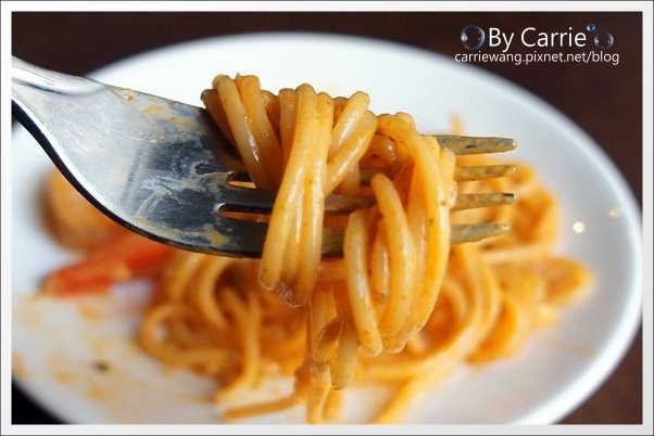 【台中美式餐廳】HOWDY美式餐廳。份量十足的道地美式風味@台中逢甲商圈 @飛天璇的口袋