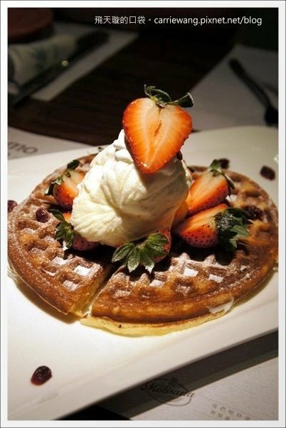 【台中下午茶】Momo Pasta．全面更改新菜單，現在也有鬆餅哦！@中友百貨旁 @飛天璇的口袋