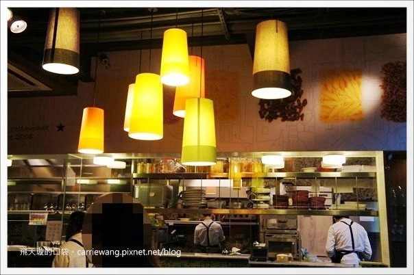 【台中下午茶】Momo Pasta．全面更改新菜單，現在也有鬆餅哦！@中友百貨旁 @飛天璇的口袋