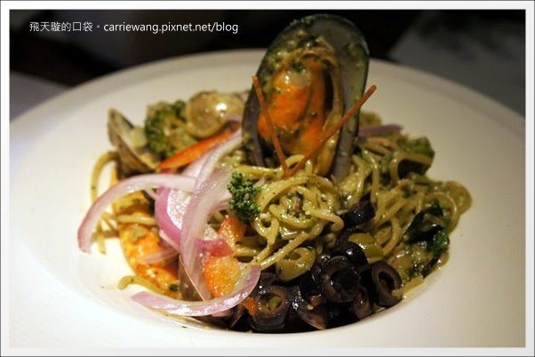 【台中下午茶】Momo Pasta．全面更改新菜單，現在也有鬆餅哦！@中友百貨旁 @飛天璇的口袋