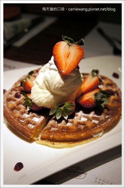 【台中下午茶】Momo Pasta．全面更改新菜單，現在也有鬆餅哦！@中友百貨旁 @飛天璇的口袋