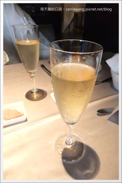 【台中牛排餐廳】王品台塑牛排。這一餐，滿滿的感動之情溢於言表啊！ @飛天璇的口袋