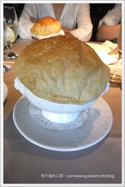 【台中牛排餐廳】王品台塑牛排。這一餐，滿滿的感動之情溢於言表啊！ @飛天璇的口袋