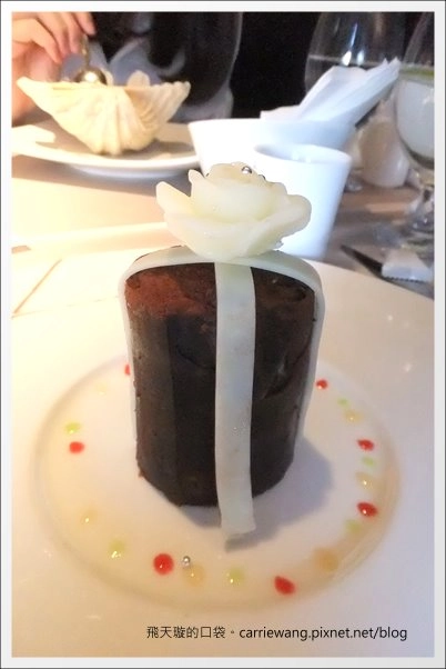 【台中牛排餐廳】王品台塑牛排。這一餐，滿滿的感動之情溢於言表啊！ @飛天璇的口袋