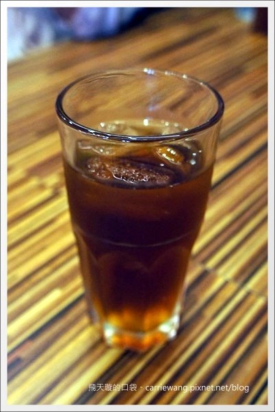 【台中美式餐廳】艾可先生漢堡餐廳 Echo Burger。10/20~10/28爵士音樂節期間點漢堡套餐送炸雞 @飛天璇的口袋