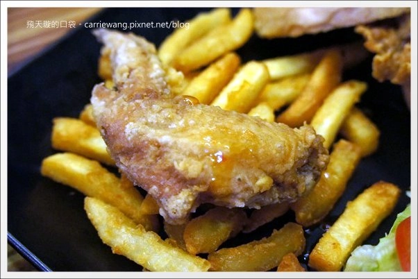 【台中美式餐廳】艾可先生漢堡餐廳 Echo Burger。10/20~10/28爵士音樂節期間點漢堡套餐送炸雞 @飛天璇的口袋