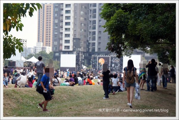 【台中美式餐廳】艾可先生漢堡餐廳 Echo Burger。10/20~10/28爵士音樂節期間點漢堡套餐送炸雞 @飛天璇的口袋