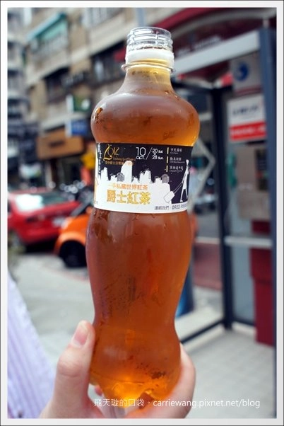 【台中美式餐廳】艾可先生漢堡餐廳 Echo Burger。10/20~10/28爵士音樂節期間點漢堡套餐送炸雞 @飛天璇的口袋