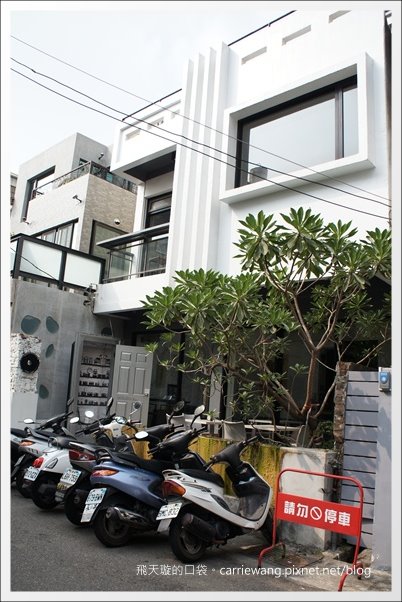 【台中下午茶】Moment 磨時間咖啡。勤美誠品附近巷弄咖啡館推薦(已搬家) @飛天璇的口袋