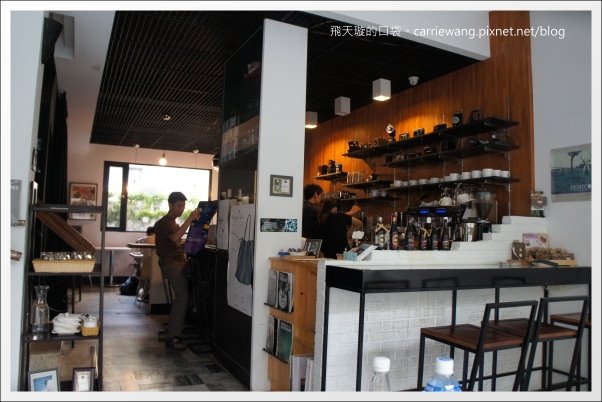 【台中下午茶】Moment 磨時間咖啡。勤美誠品附近巷弄咖啡館推薦(已搬家) @飛天璇的口袋