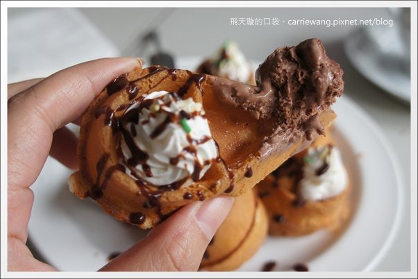 【台中下午茶】Moment 磨時間咖啡。勤美誠品附近巷弄咖啡館推薦(已搬家) @飛天璇的口袋