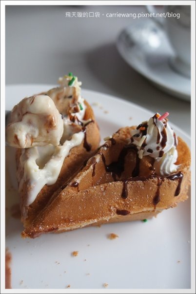 【台中下午茶】Moment 磨時間咖啡。勤美誠品附近巷弄咖啡館推薦(已搬家) @飛天璇的口袋