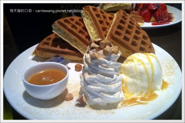 咖啡弄 Coffee Alley｜台北東區最熱門鬆餅排隊名店 @飛天璇的口袋