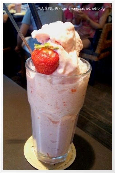 咖啡弄 Coffee Alley｜台北東區最熱門鬆餅排隊名店 @飛天璇的口袋