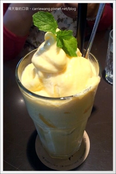 咖啡弄 Coffee Alley｜台北東區最熱門鬆餅排隊名店 @飛天璇的口袋