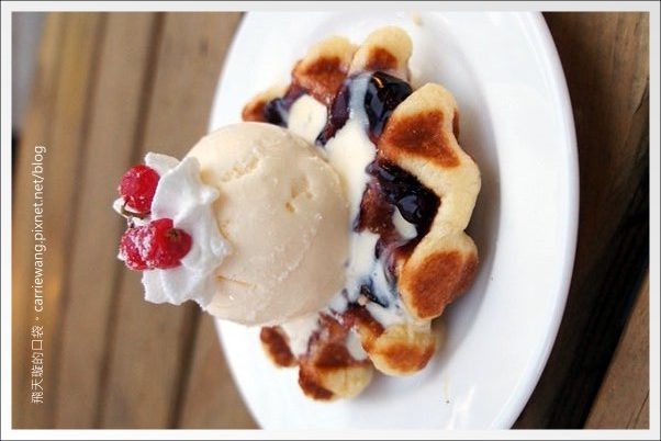 【台中蛋糕甜點】維特比利時鬆餅專賣 Witte Waffle Store。一中街小吃美食推薦 @飛天璇的口袋
